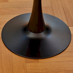 Tavolo da Pranzo Rotondo Bianco/Nero, Base Tulip, 2-4 Posti
