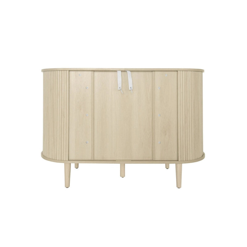 Mobiletto d'accento con ante a serrandina e 3 cassetti, colore naturale/nero – Assemblaggio per 1 persona